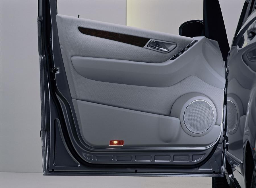  Mercedes-Benz A-Class 5-Door 2004 года  (фото 127 из 344)